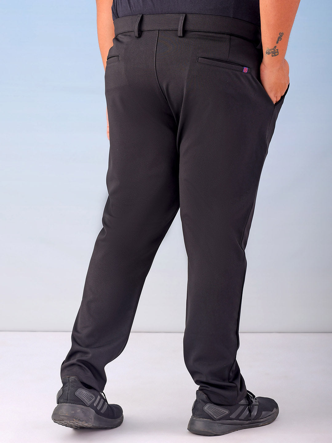 Shop Men's Black Regular Fit Self Design Plus Size Chino Jogger Online.