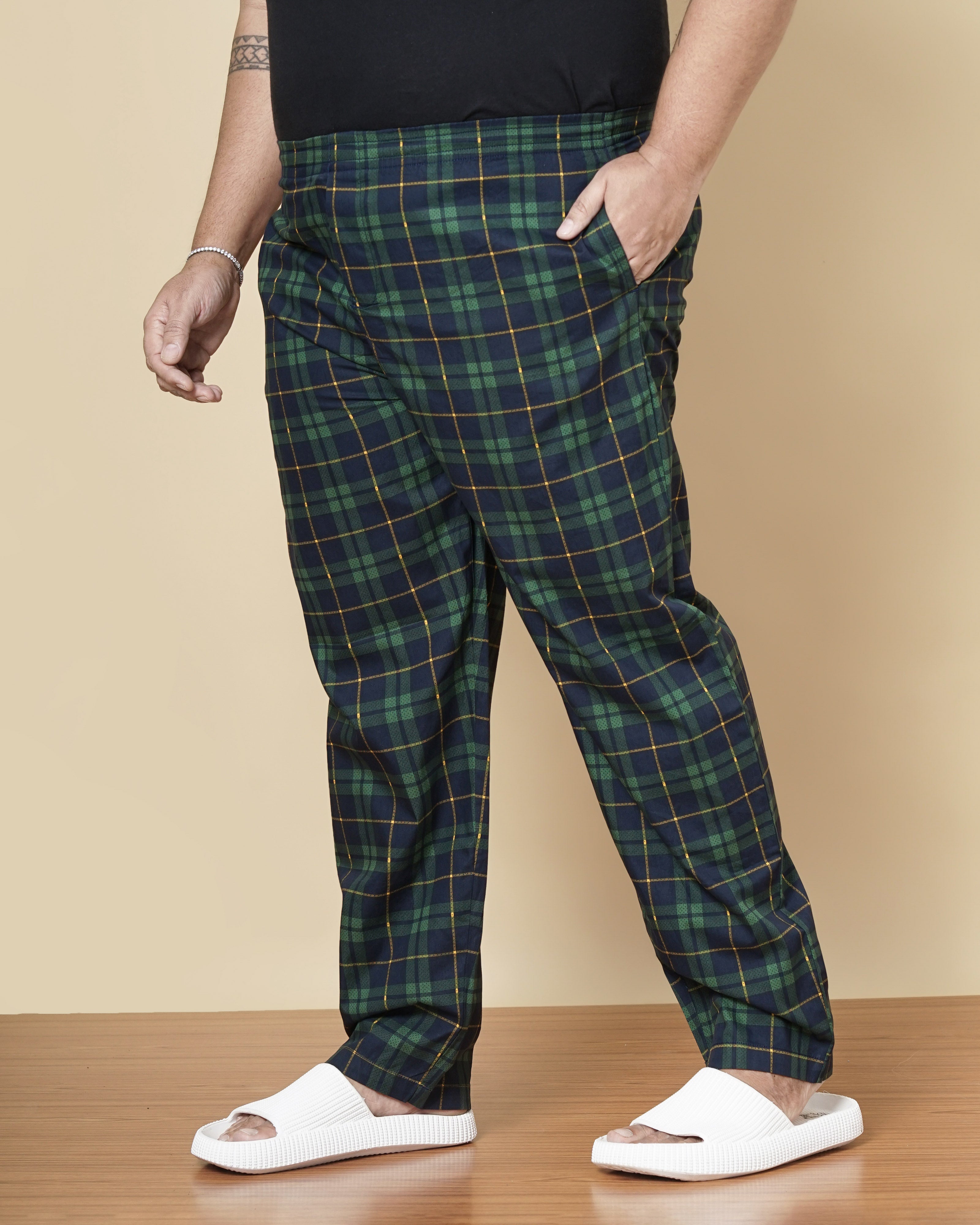 Shop Men's Blue Plus Size Checkered Lounge Pants Online.