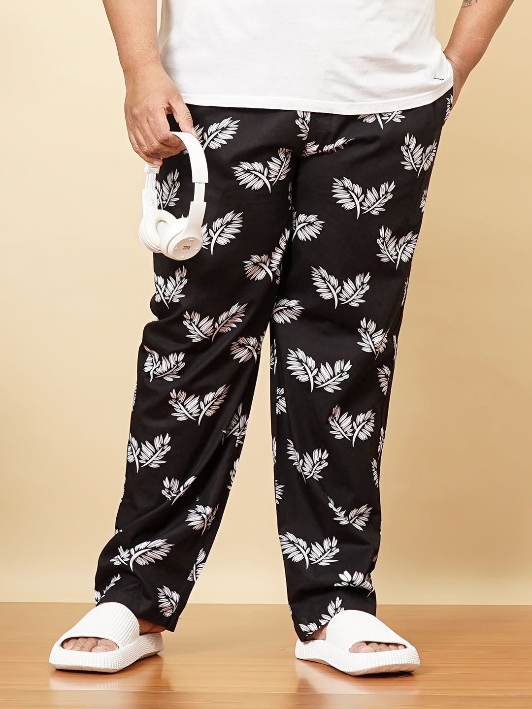 Shop Men's Black Plus Size Floral Lounge Pants Online.