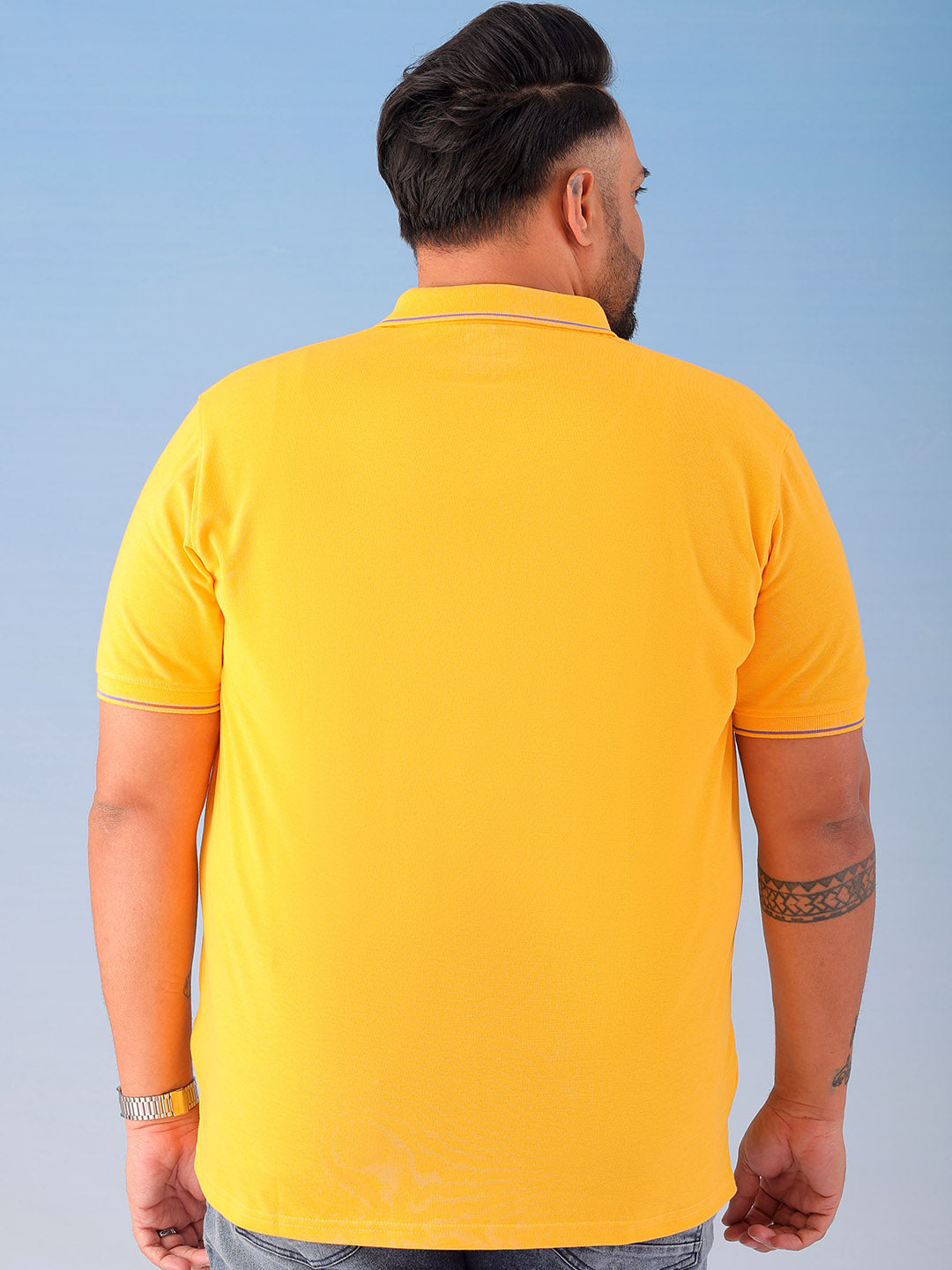 Shop Men's Solid Plus Size T-Shirt Online.