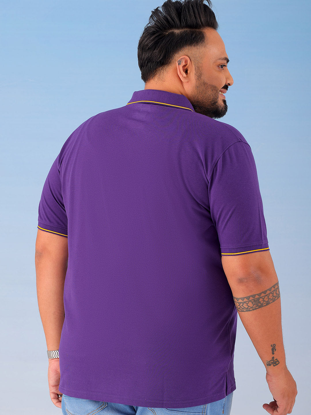 Shop Men's Solid Plus Size T-Shirt Online.