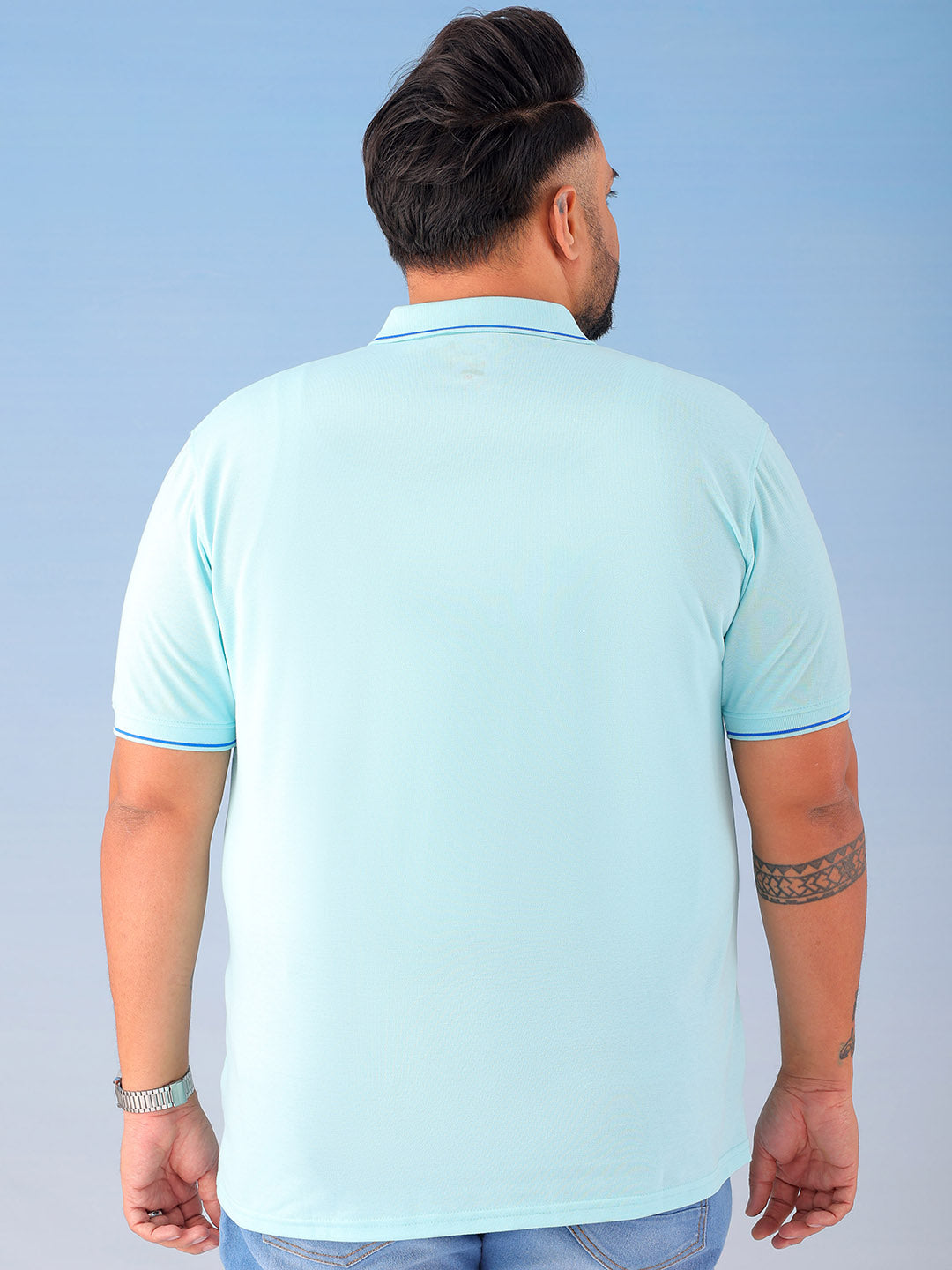 Shop Men's Solid Plus Size T-Shirt Online.