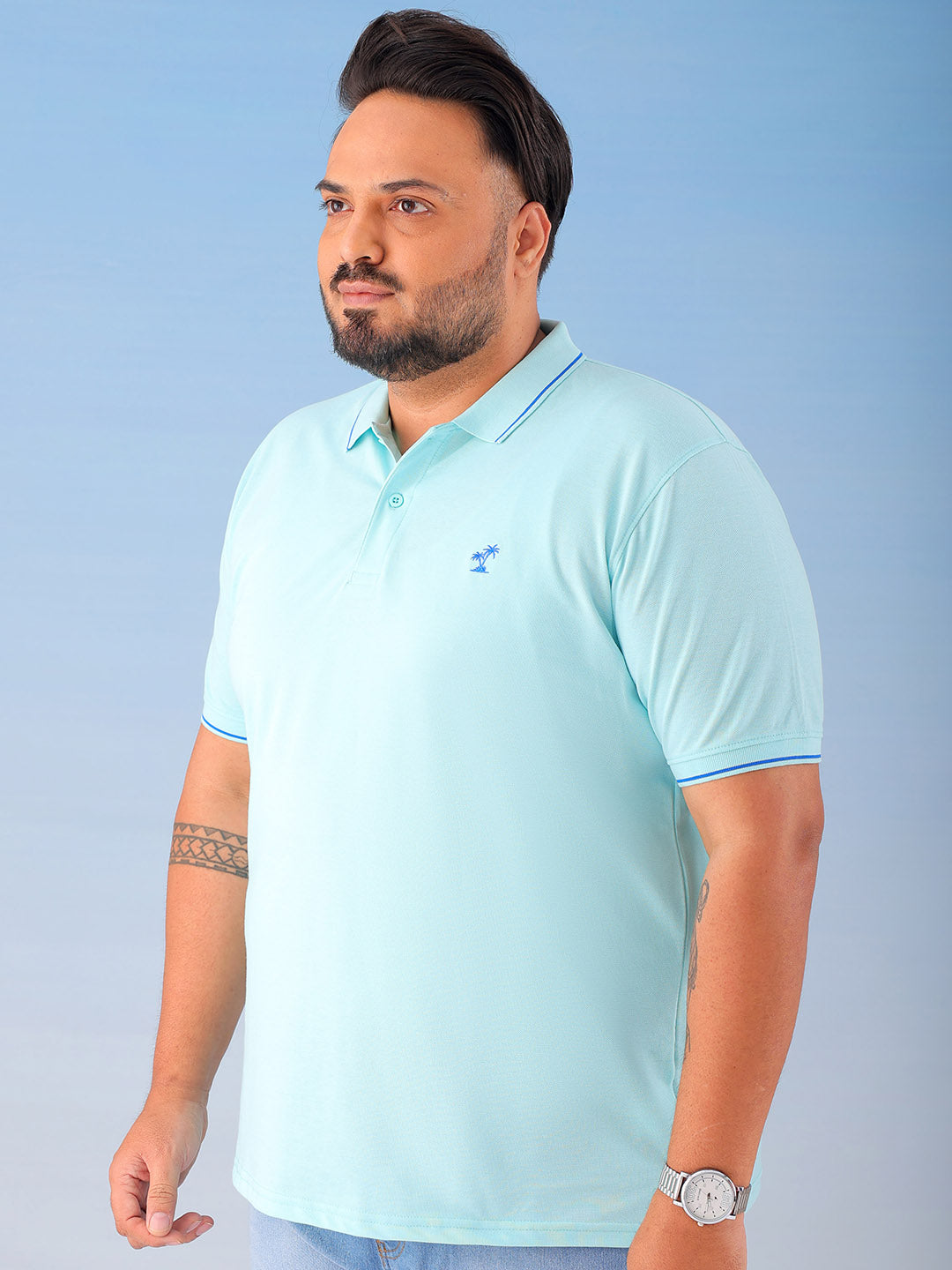 Shop Men's Solid Plus Size T-Shirt Online.