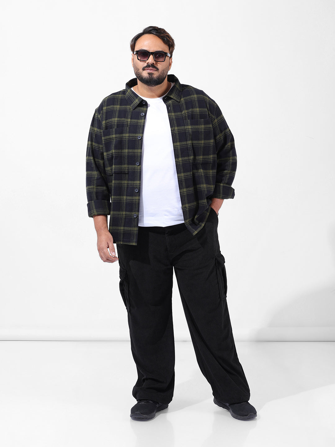 Men's Black Loose Cargo Utility Joggers