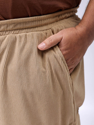 Men's Plus Size Loose Fit Mid Rise Cargo Shorts