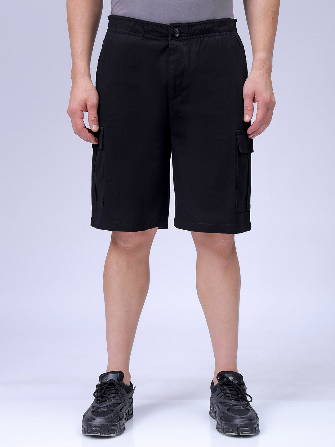 Men's Black Relaxed Fit Solid Utility Cargo Shorts