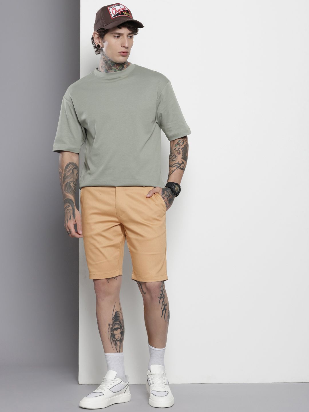 Men's Brown Regular Fit Solid Chino Shorts