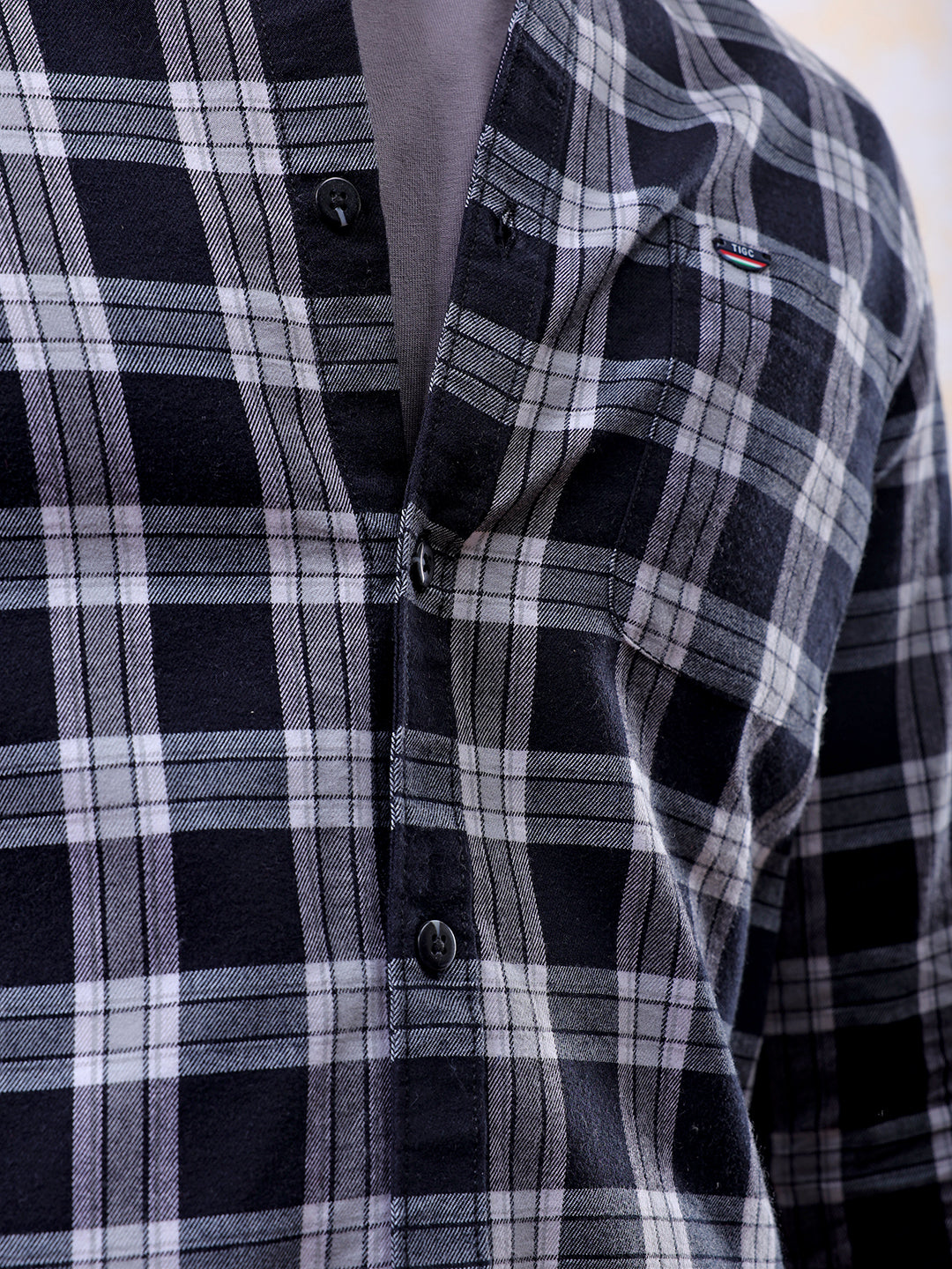 Shop Men's Checked Slim Fit Shirt Online.