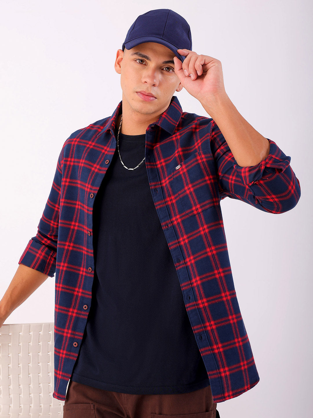 Shop Men's Checked Slim Fit Shirt Online.