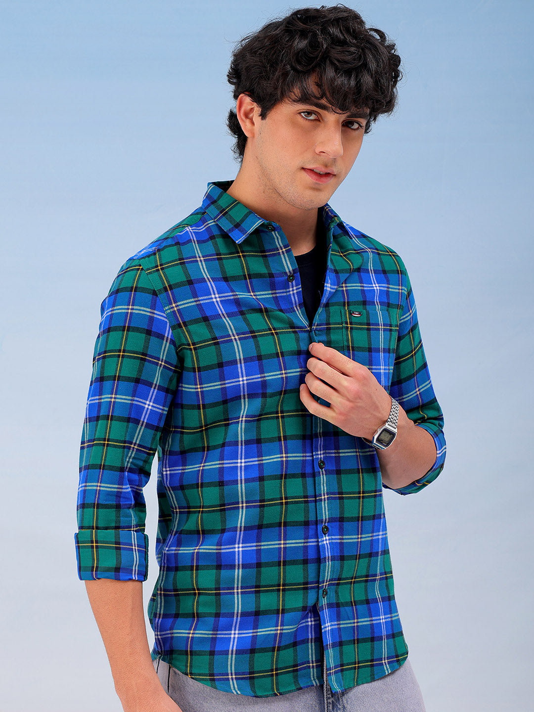 Shop Men's Checked Slim Fit Shirt Online.