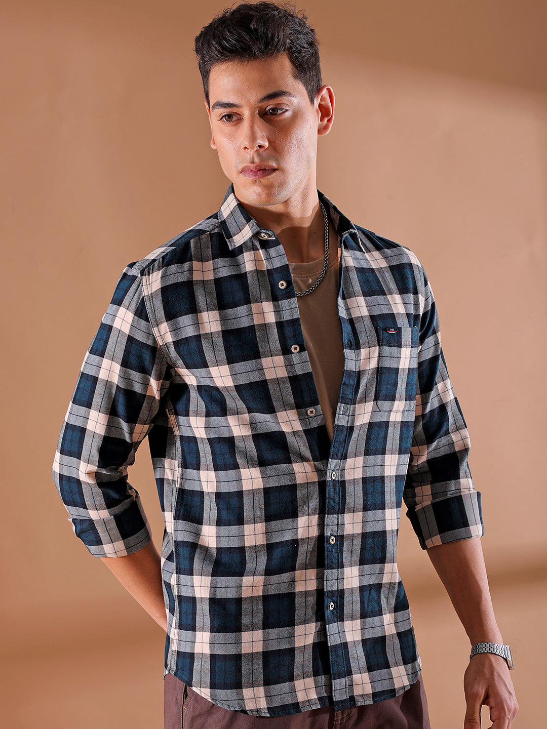 Shop Men's Cream Slim Fit Checked Casual Shirt Online.