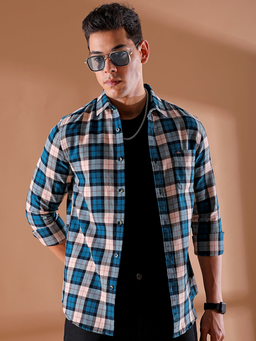 Shop Men's Cream Slim Fit Checked Casual Shirt Online.