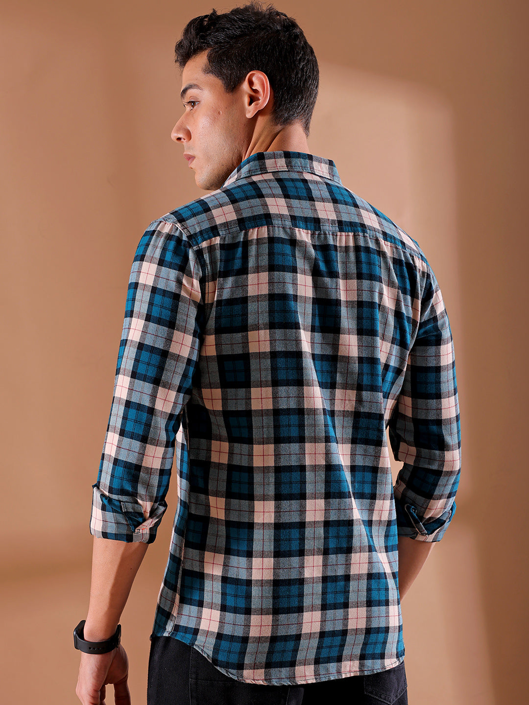 Shop Men's Cream Slim Fit Checked Casual Shirt Online.