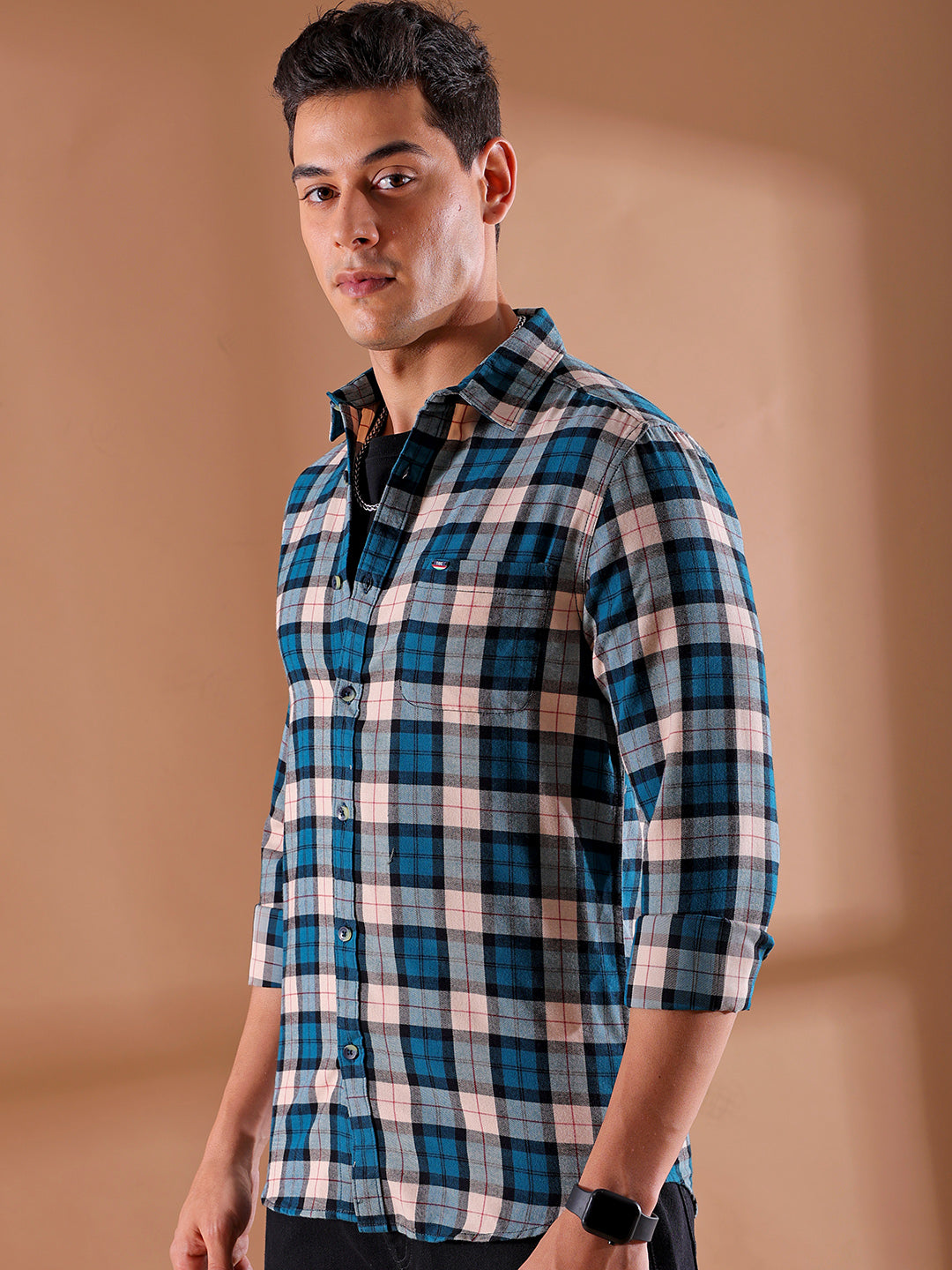 Shop Men's Cream Slim Fit Checked Casual Shirt Online.