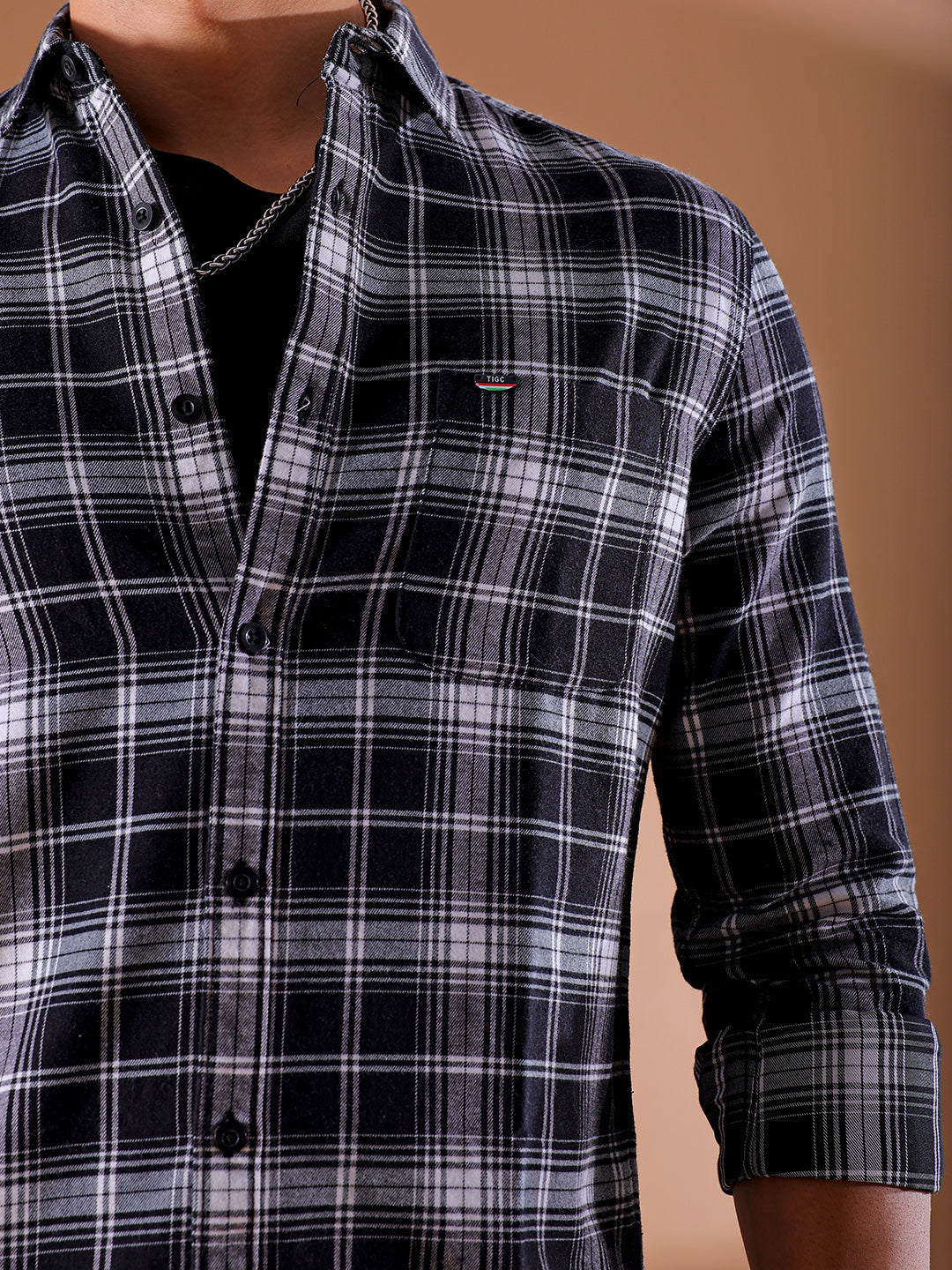 Shop Men's Checked Slim Fit Shirt Online.