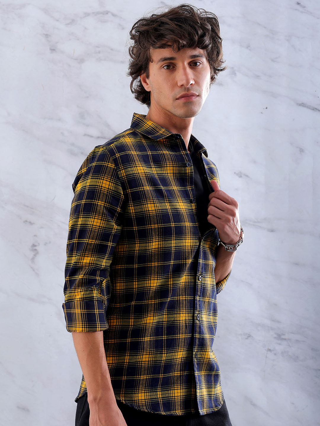 Shop Men's Checked Slim Fit Shirt Online.