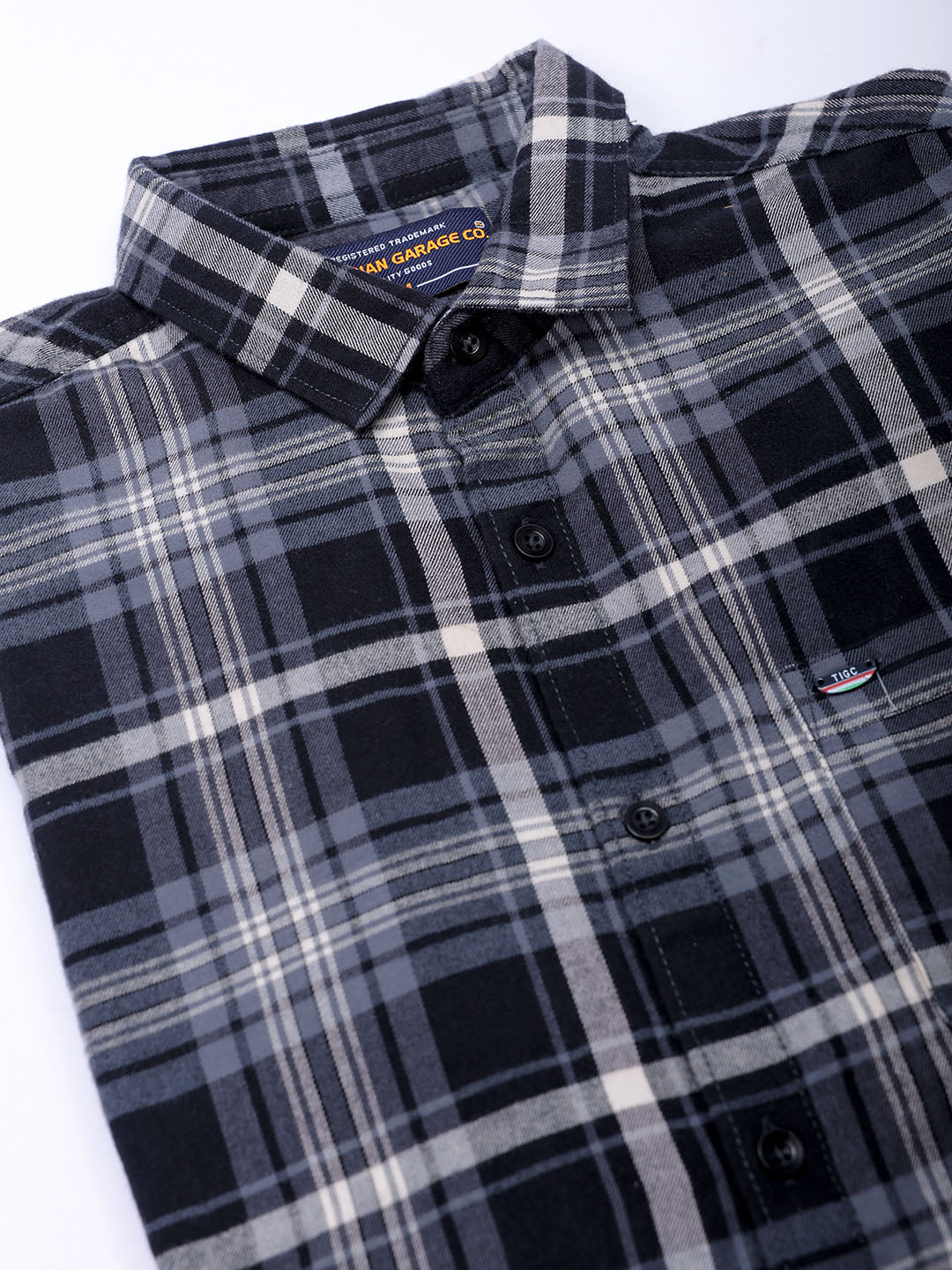 Men's Black Slim Fit Checked Casual Shirt