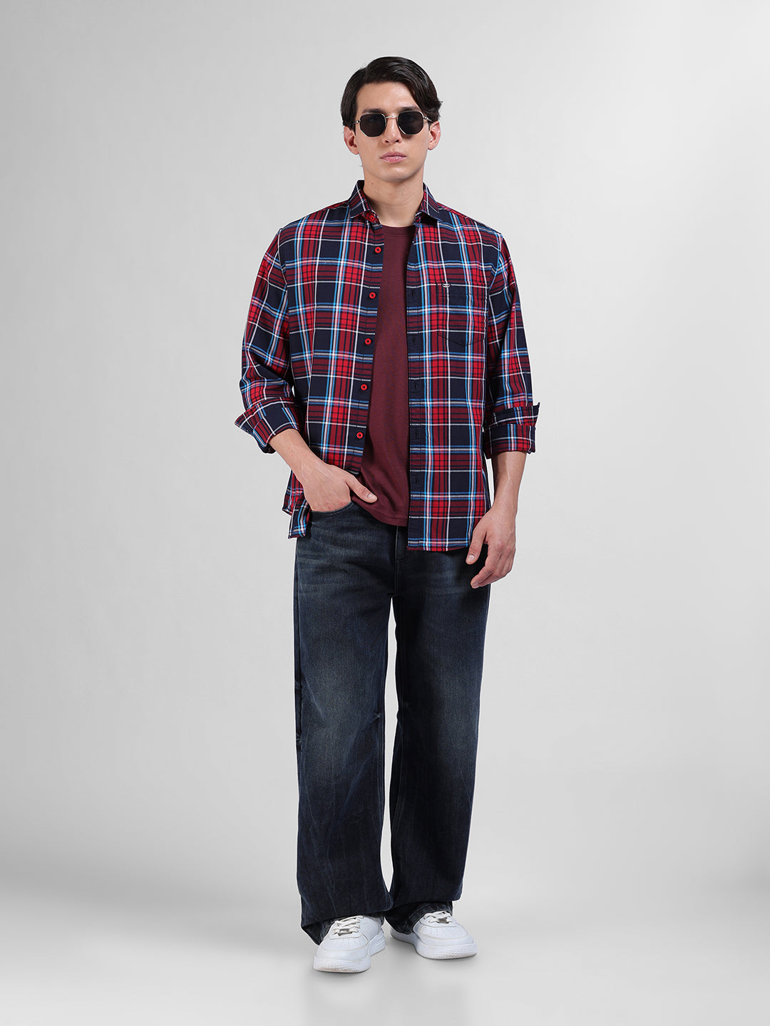 Men's Red Slim Fit Checked Casual Shirt