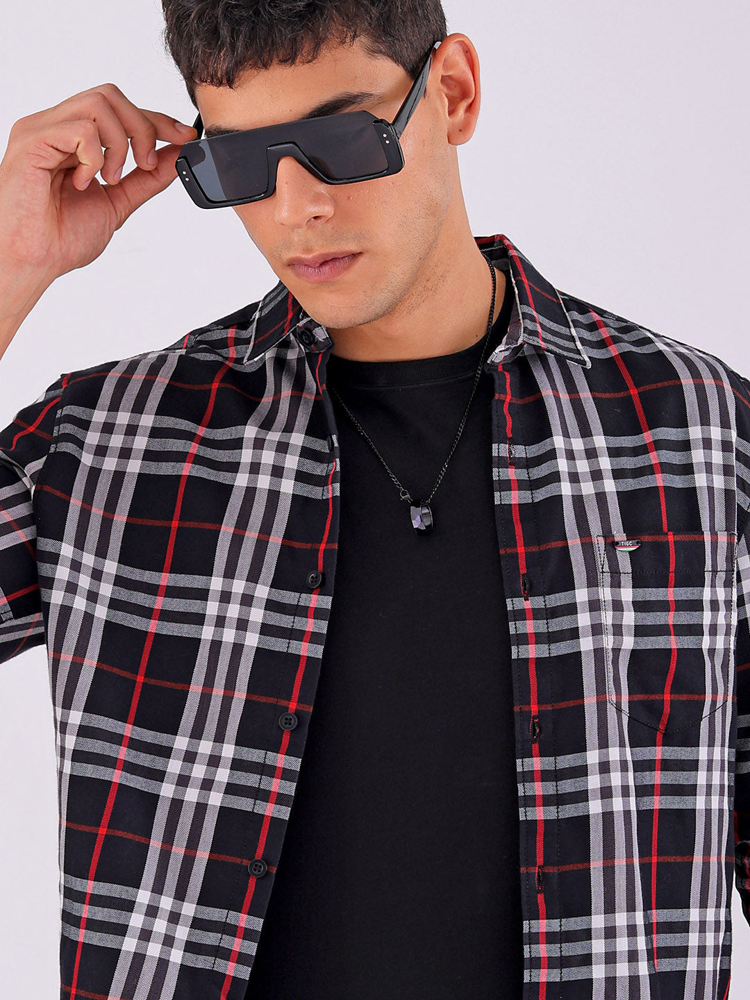 Shop Men's Checked Slim Fit Casual Shirt Online.