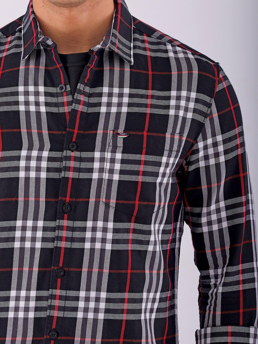 Shop Men's Checked Slim Fit Casual Shirt Online.