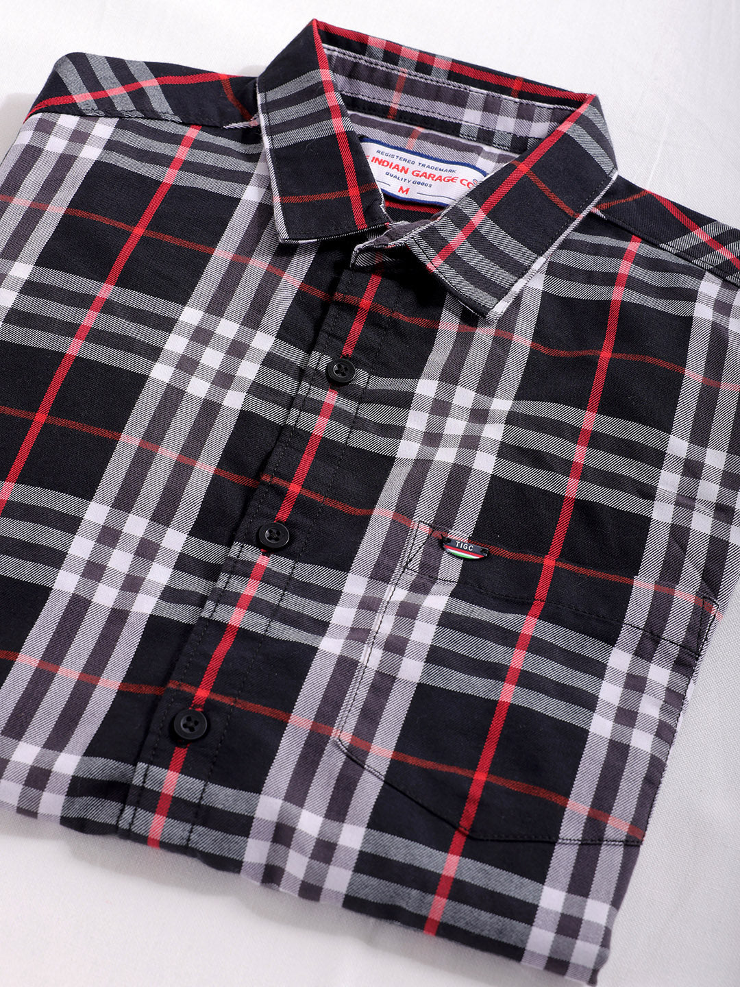 Shop Men's Checked Slim Fit Casual Shirt Online.