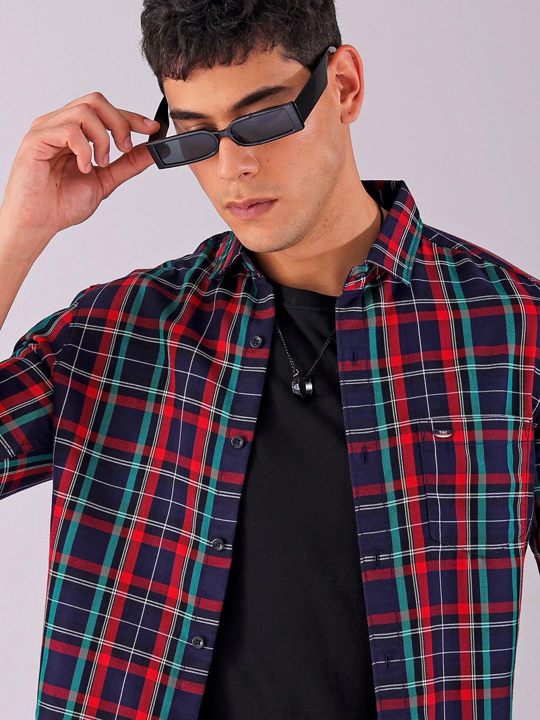 Shop Men's Checked Slim Fit Casual Shirt Online.