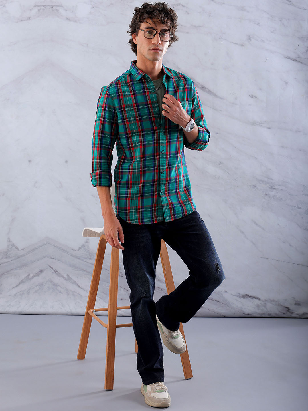 Shop Men's Checked Slim Fit Shirt Online.