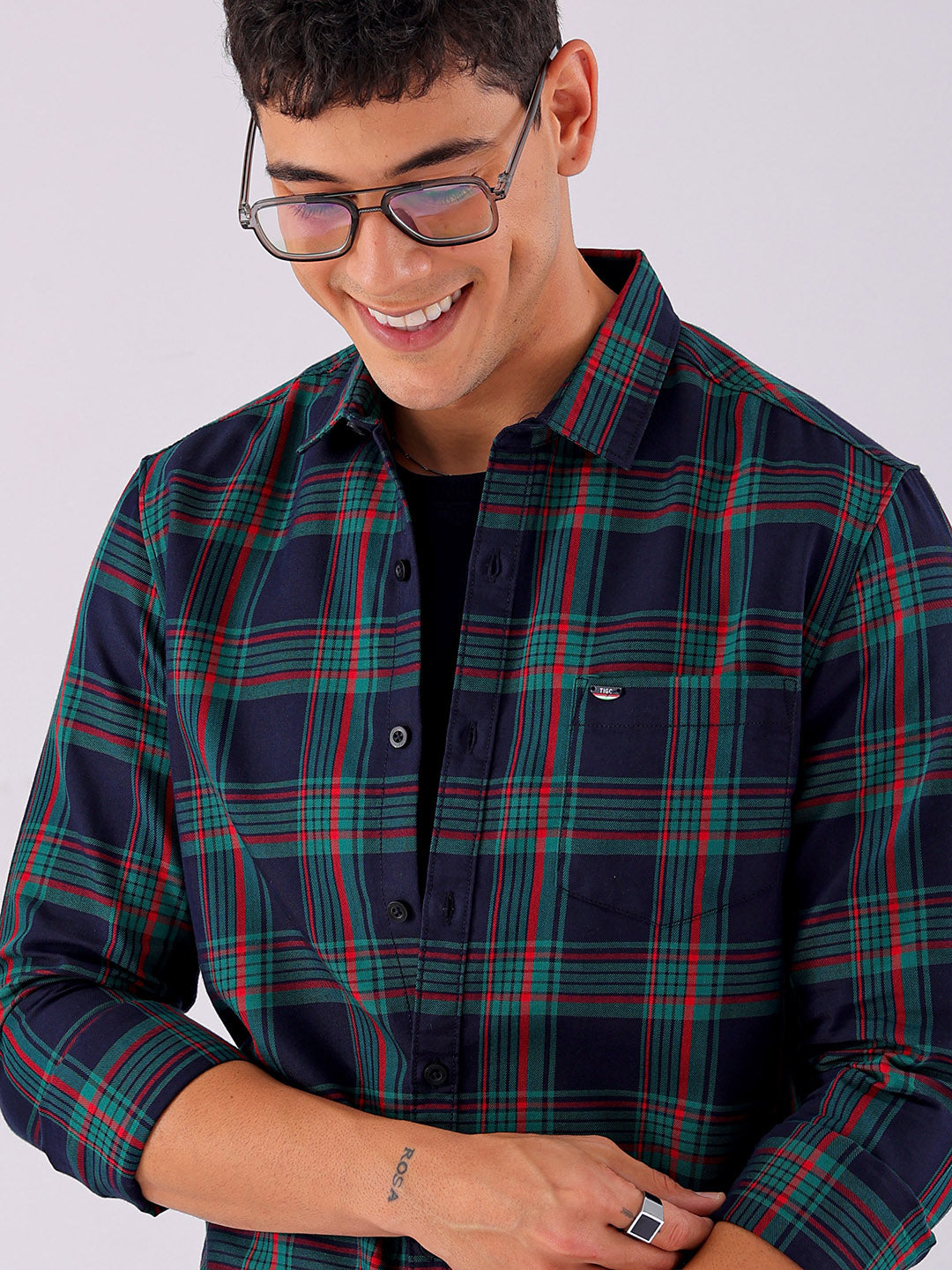 Shop Men's Checked Slim Fit Casual Shirt Online.