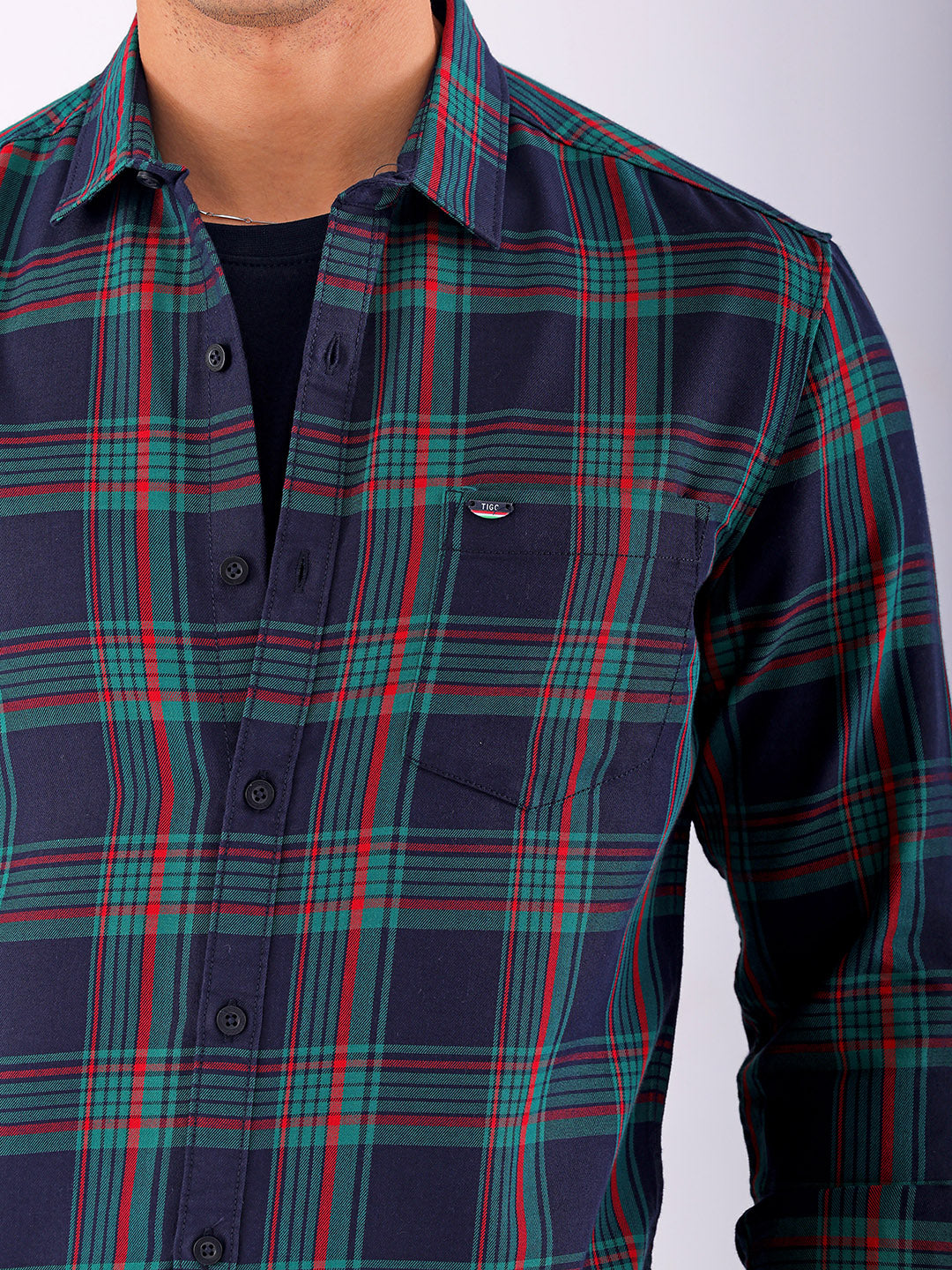 Shop Men's Checked Slim Fit Casual Shirt Online.