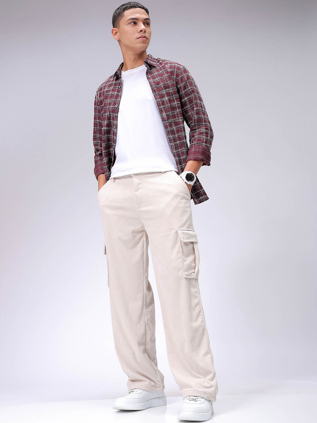 Men's White Baggy Textured Mid-Rise Cargos