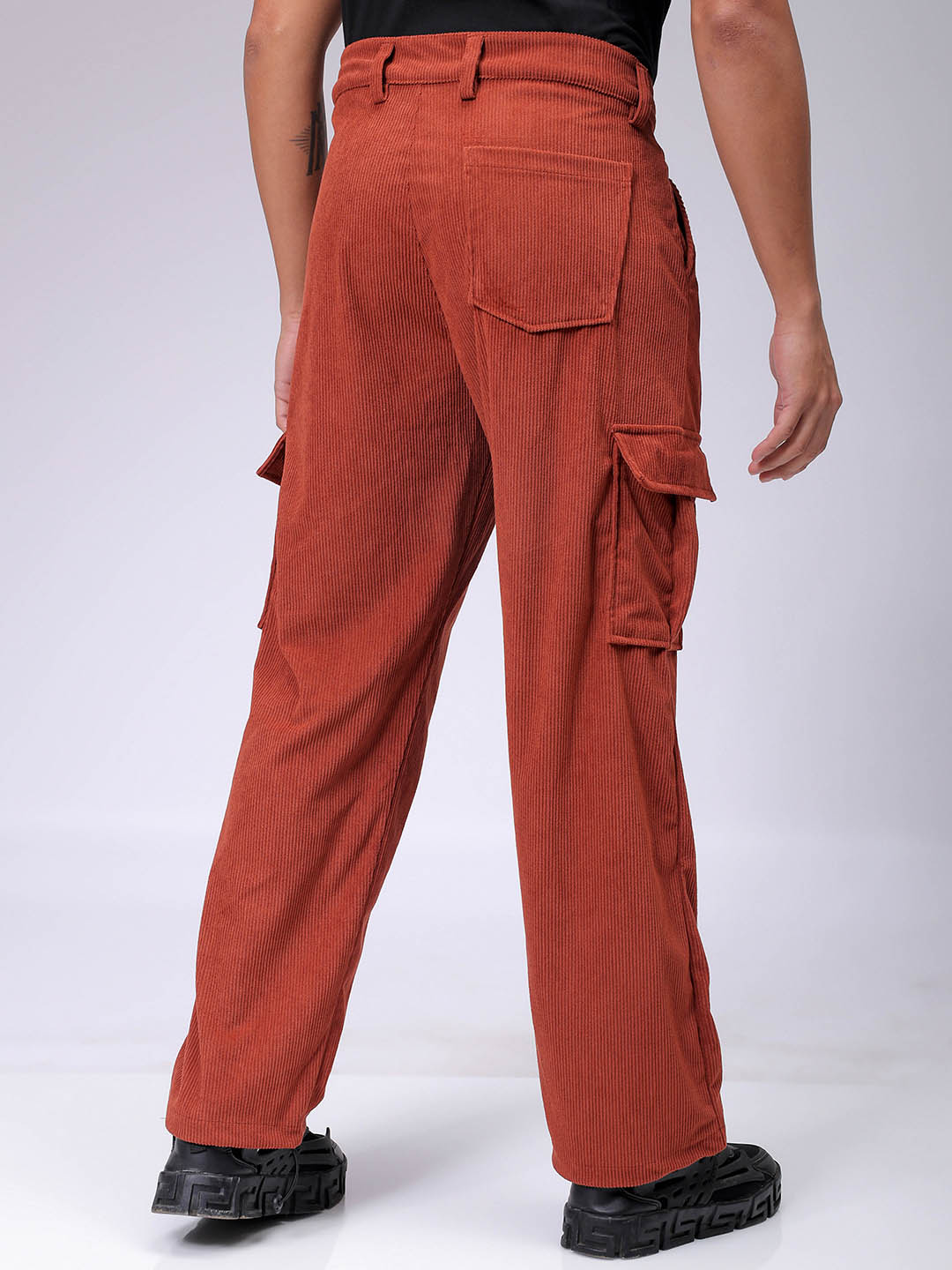 Men's Rust Baggy Textured Mid-Rise Cargos