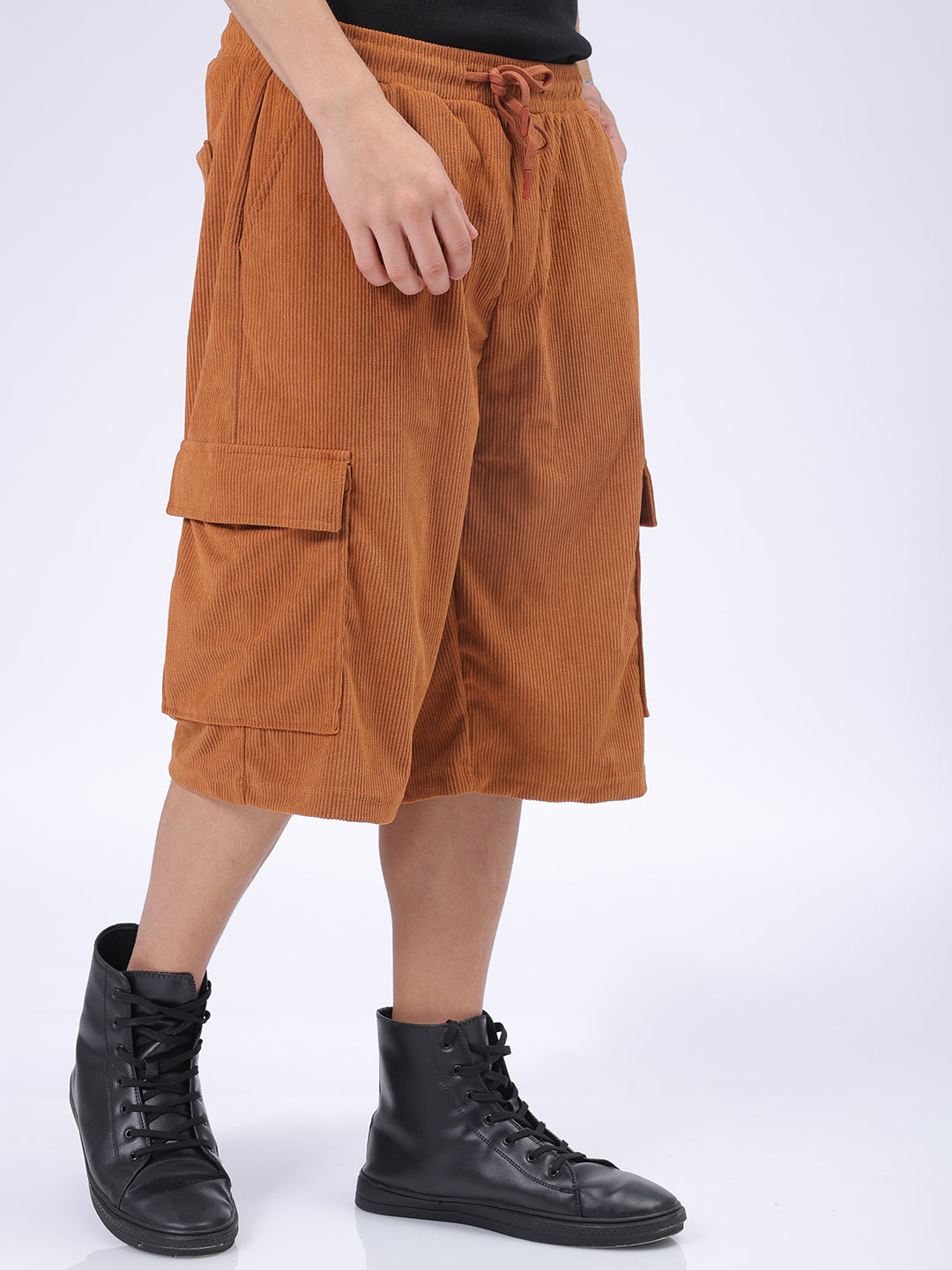 Men's Brown Loose Textured Utility Cargo Shorts