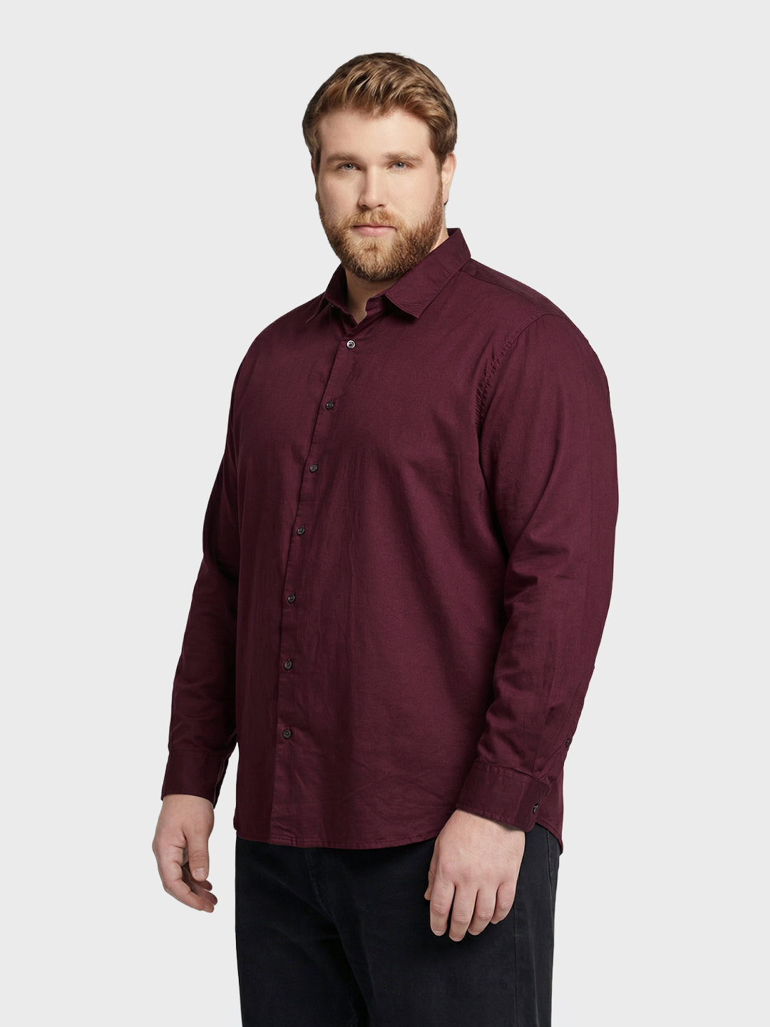 Men's Maroon Regular Fit Solid Casual Shirt