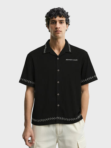 Men's Black Relaxed Fit Embroided Resort Wear Shirt