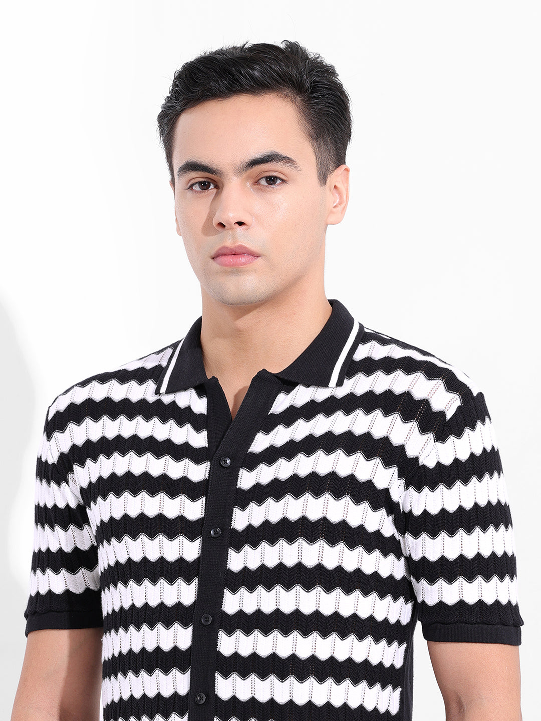 Men's Black Slim Fit Textured Flat Knit Shirt