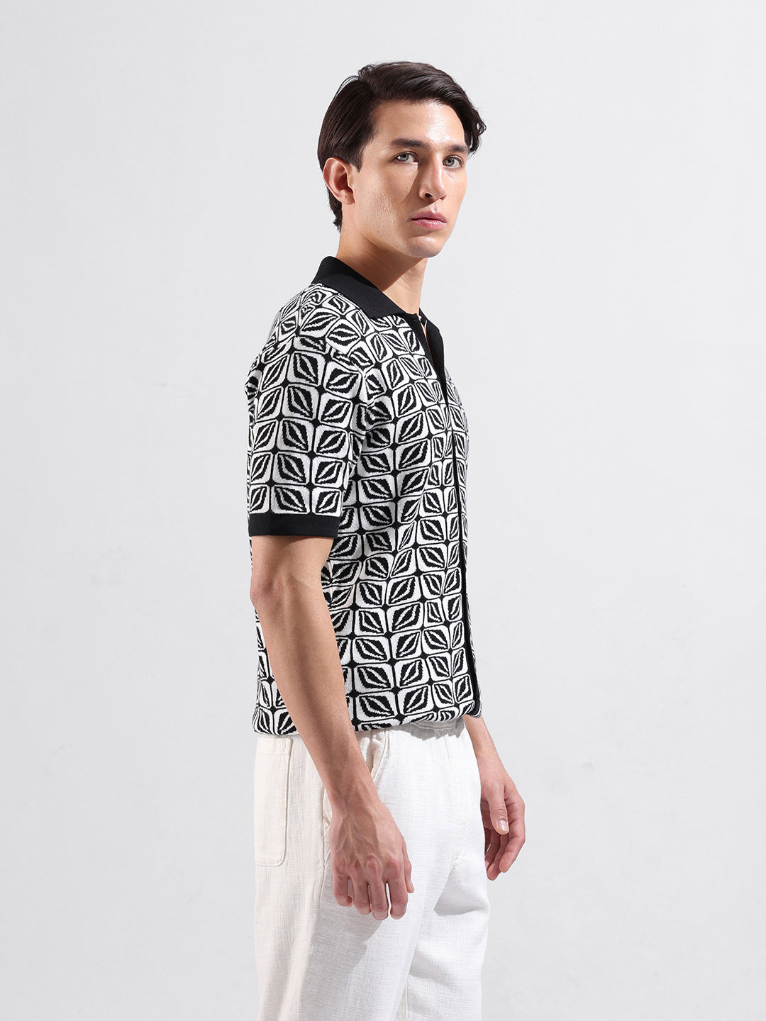 Men's Flat Knit Slim Fit Half Sleeve Shirt