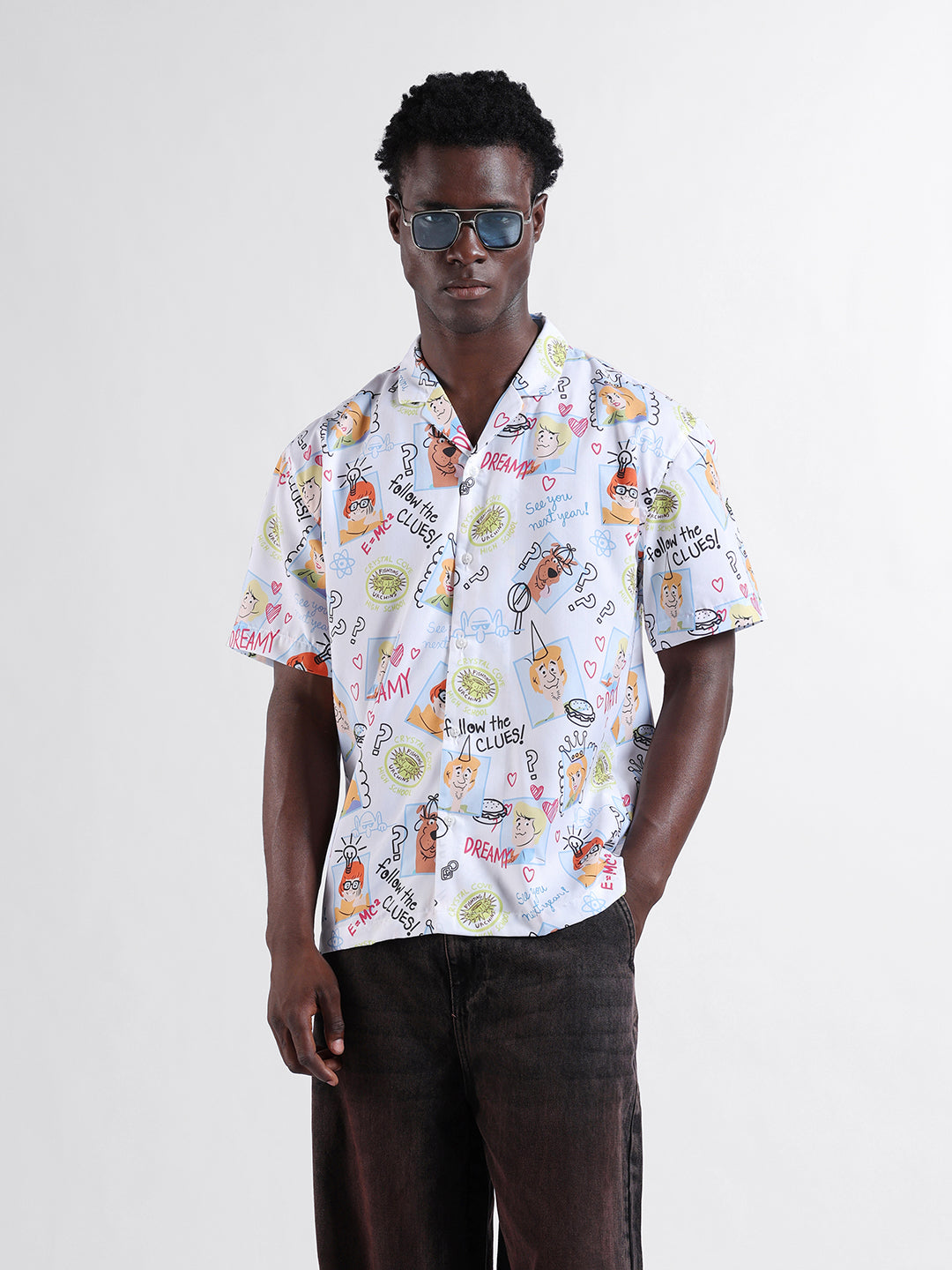 Men's White Relaxed Fit Character Scooby-Doo Printed Shirt