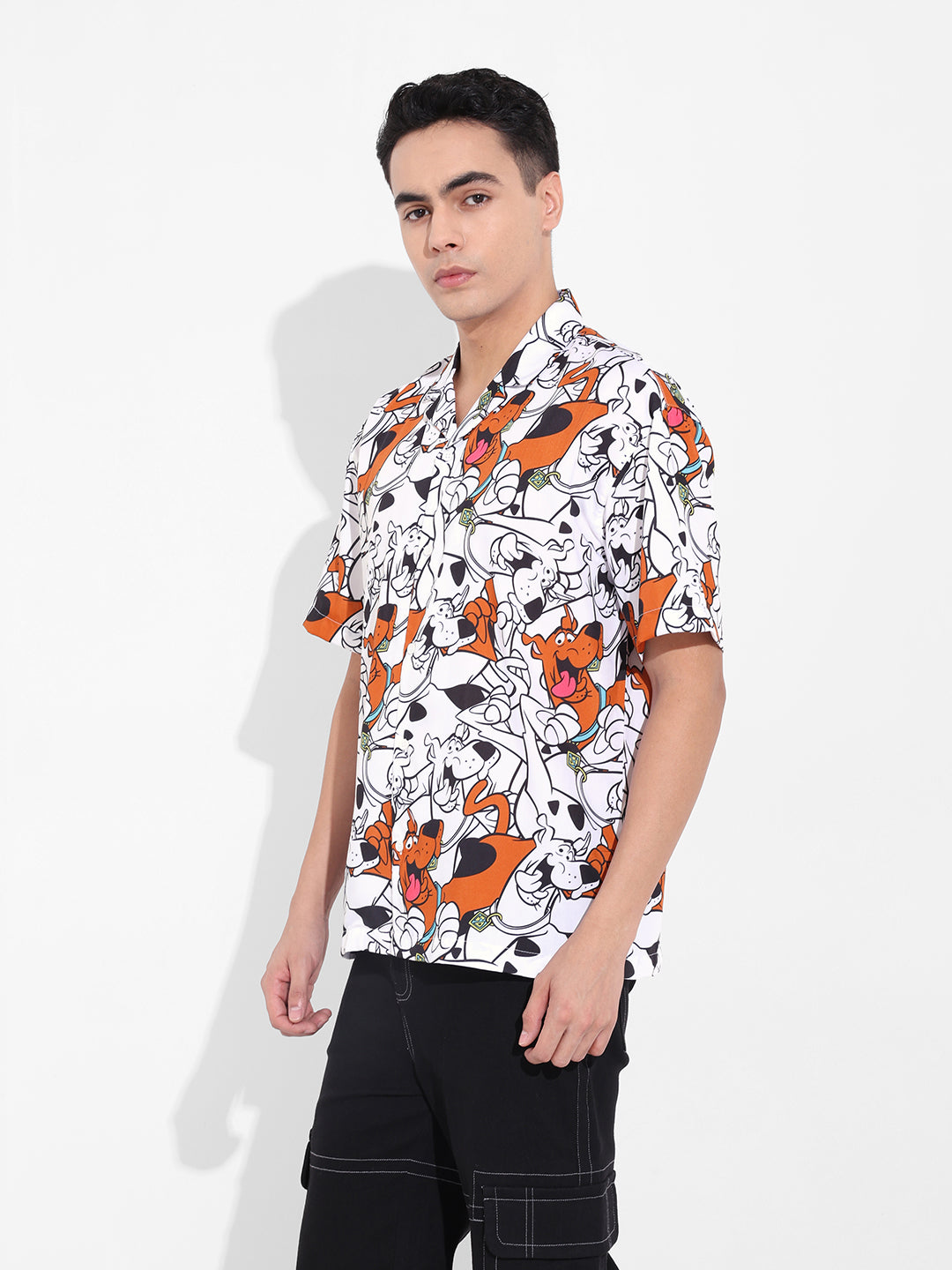 Men's White Relaxed Fit Scooby Doo Character Printed Shirt