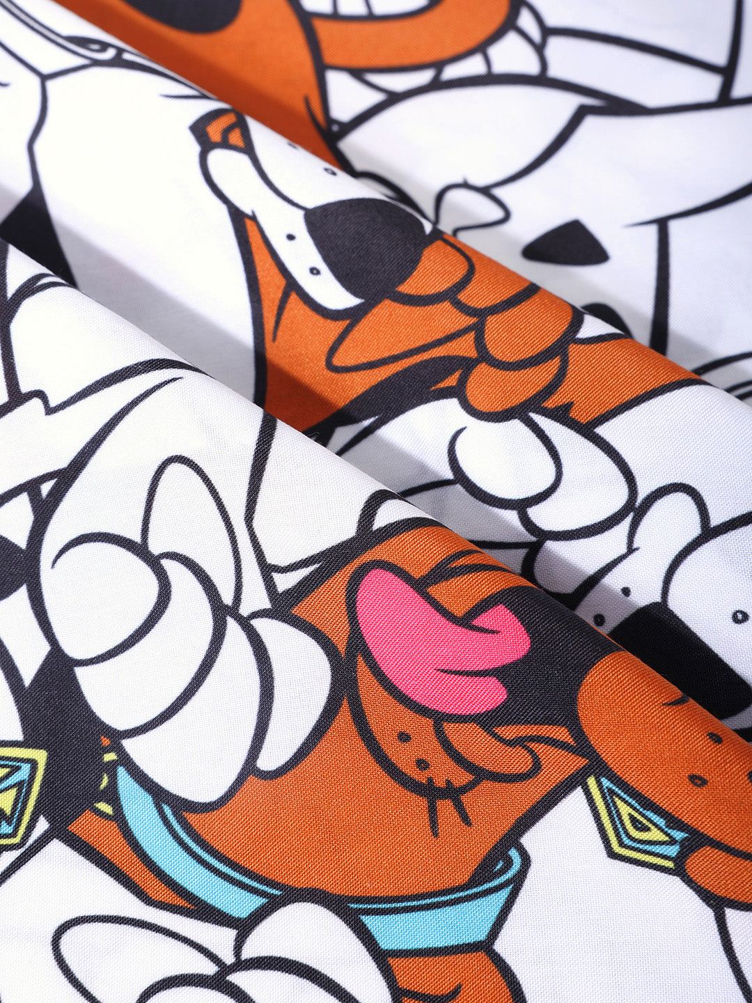 Men's White Relaxed Fit Scooby Doo Character Printed Shirt