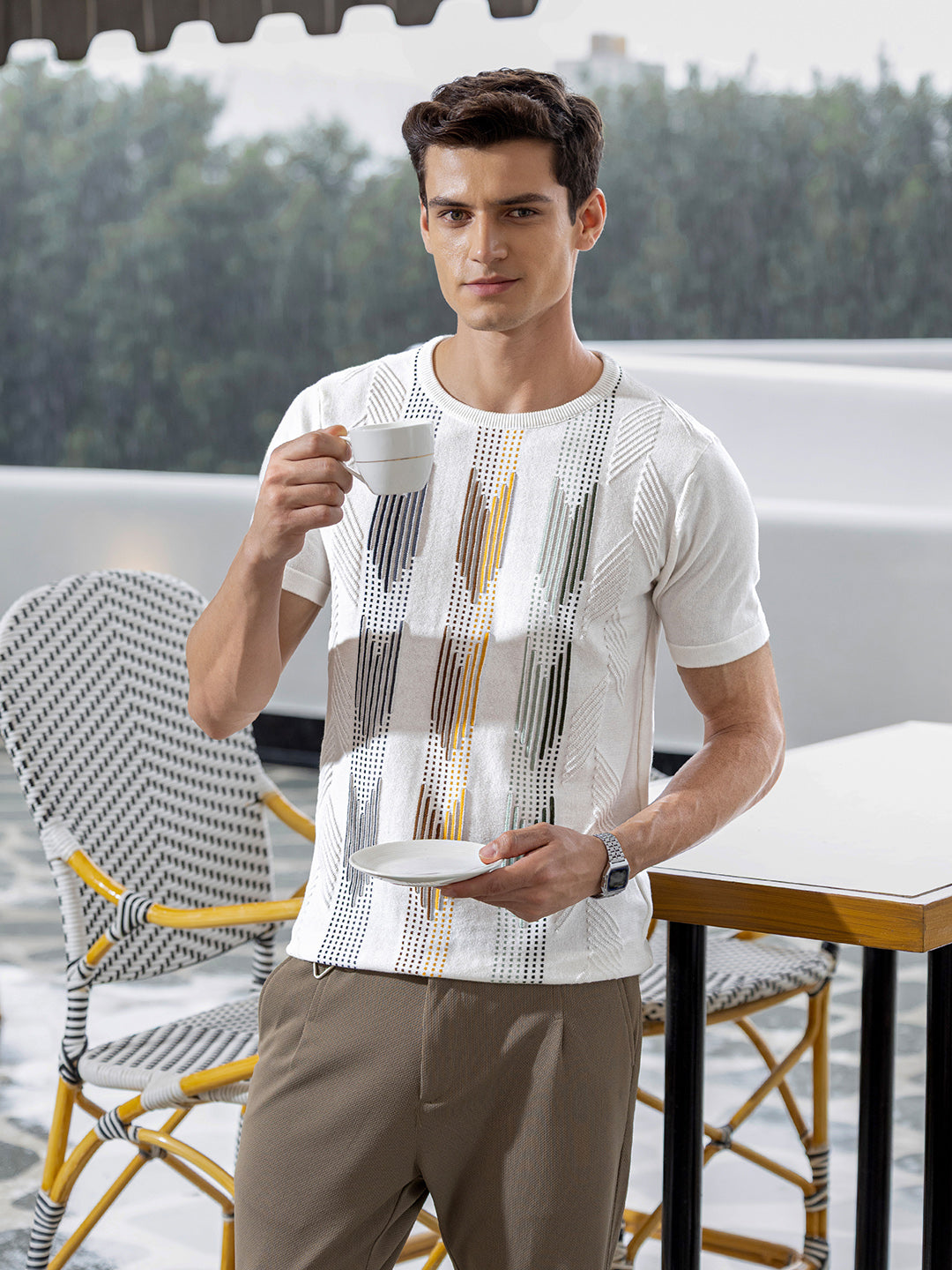 Men's Cream Slim Fit Colourblocked Flat Knit Crew Neck T-Shirt