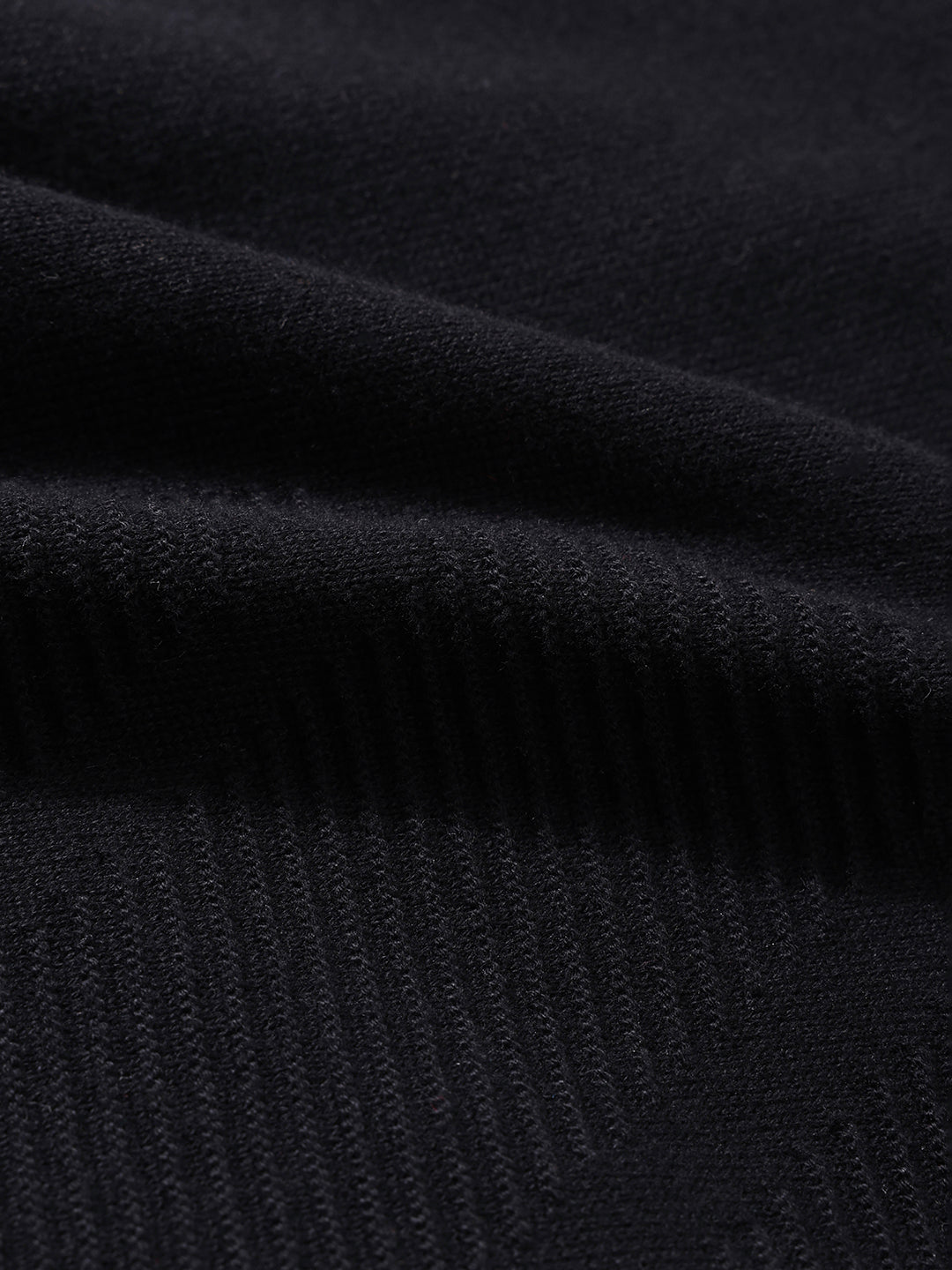 Men's Black Slim Fit Textured Flat Knit T-Shirt