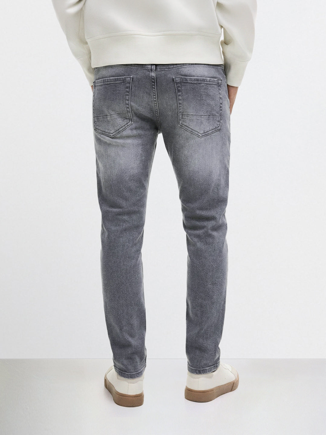 Men's Grey Slim Fit Solid Casual Jeans