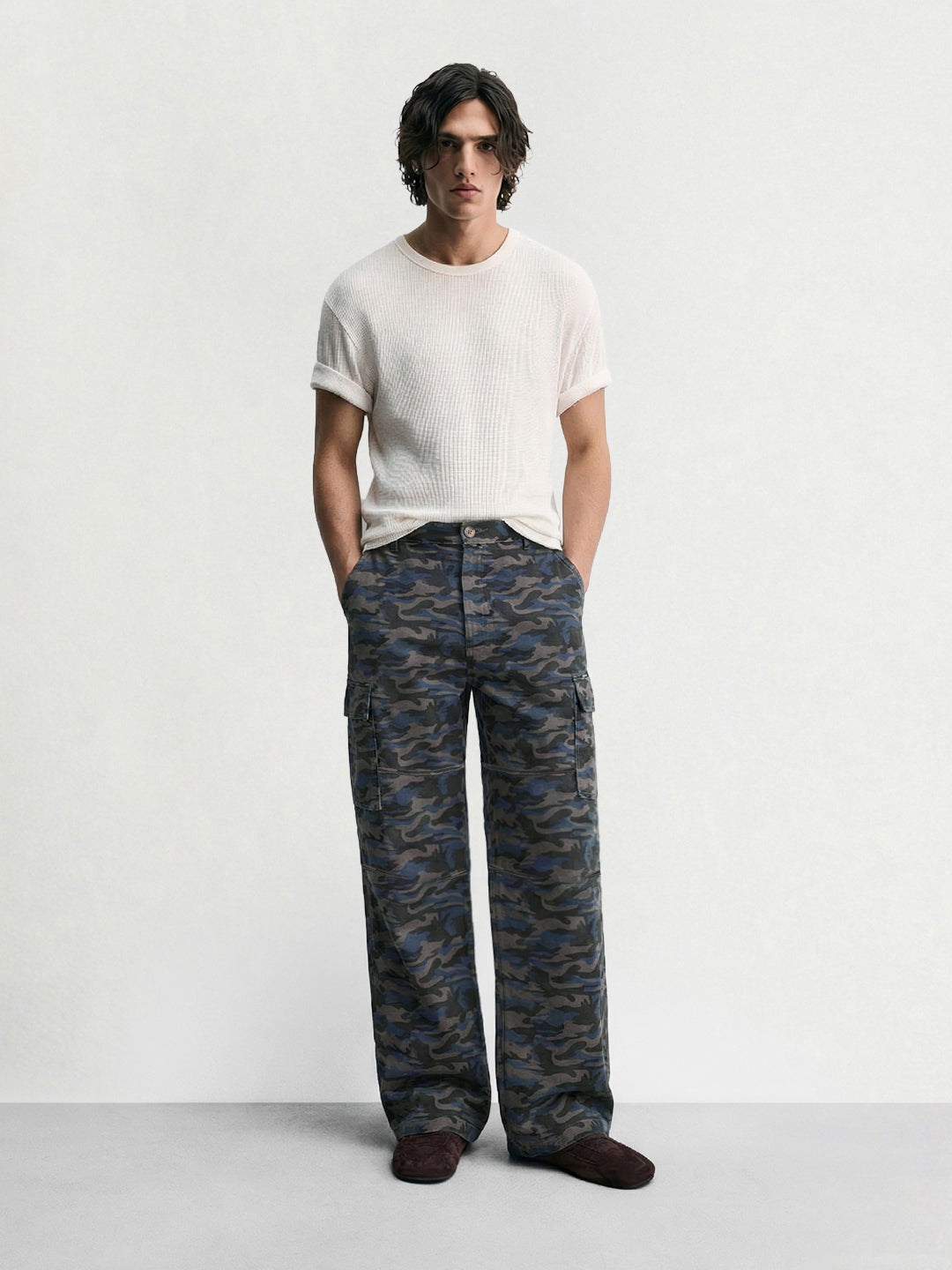Men's Grey Relaxed Fit Color Blocked Utility Cargo