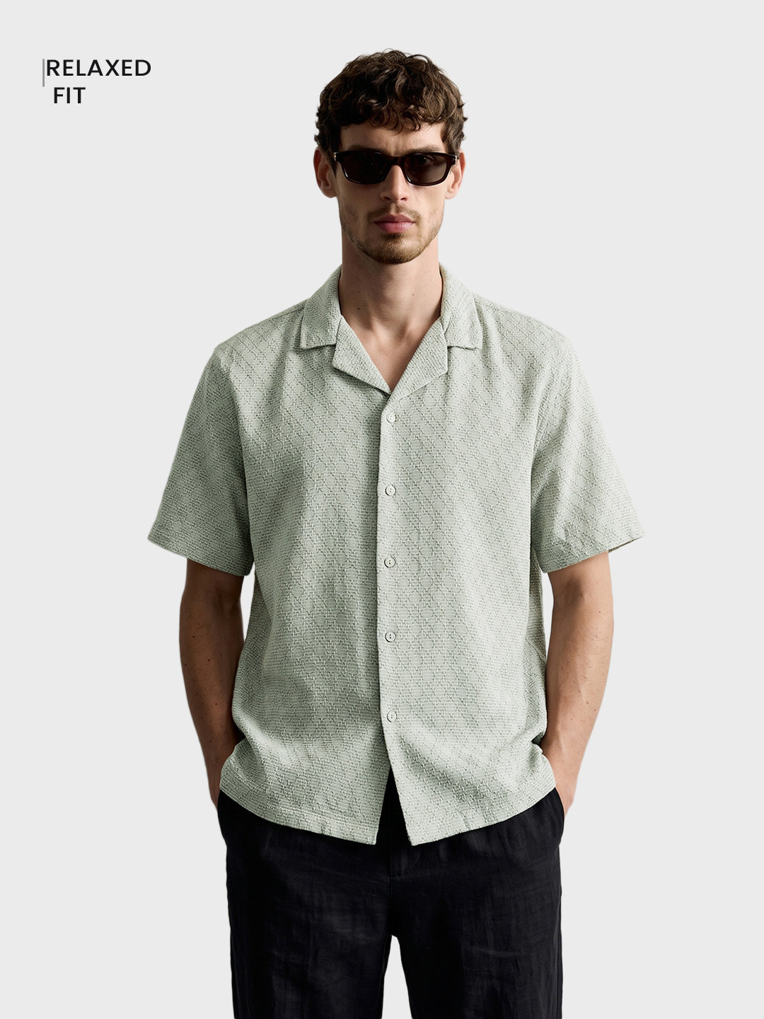 Men's Grey Relaxed Fit Solid Casual Shirt