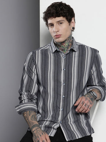 Men's Black Regular Fit Printed Casual Shirt