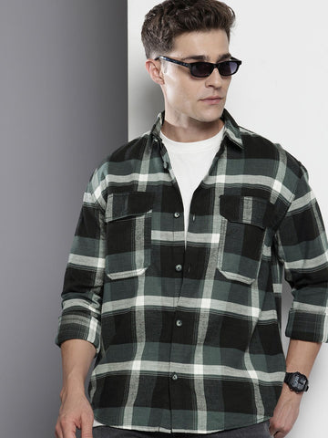 Men's Black Regular Fit Checked Casual Shirt