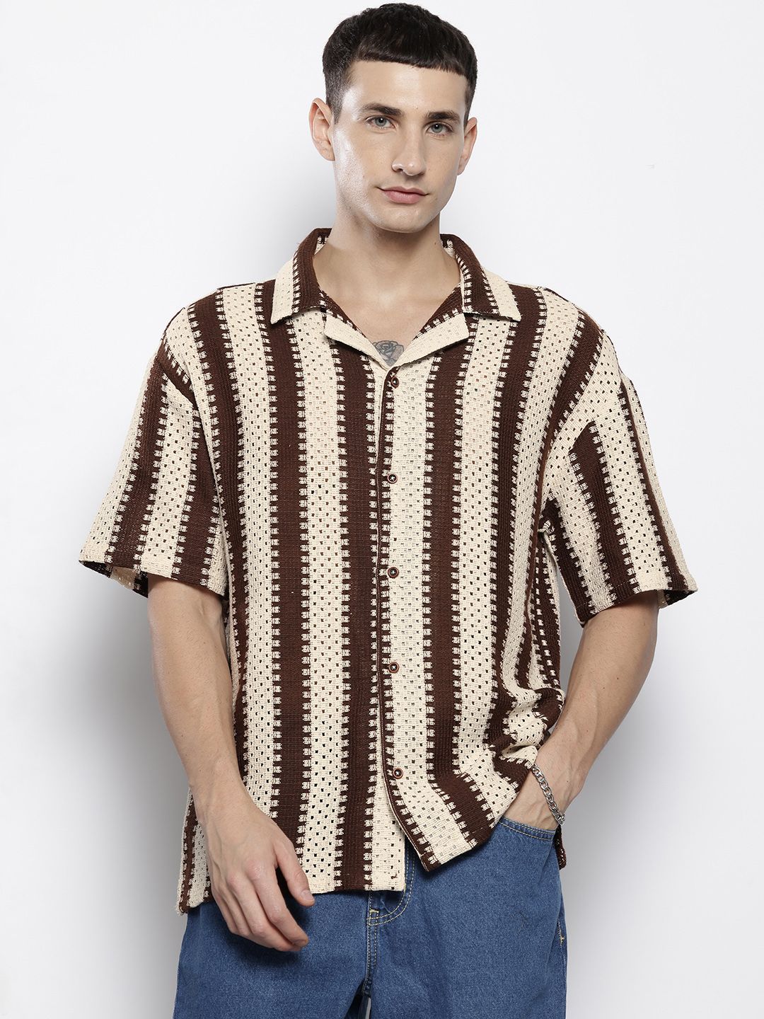 Men's Off White Relaxed Fit Textured Resort Wear Shirt