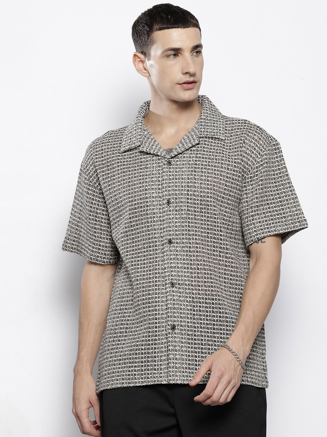 Men's Black Relaxed Fit Textured Resort Wear Shirt