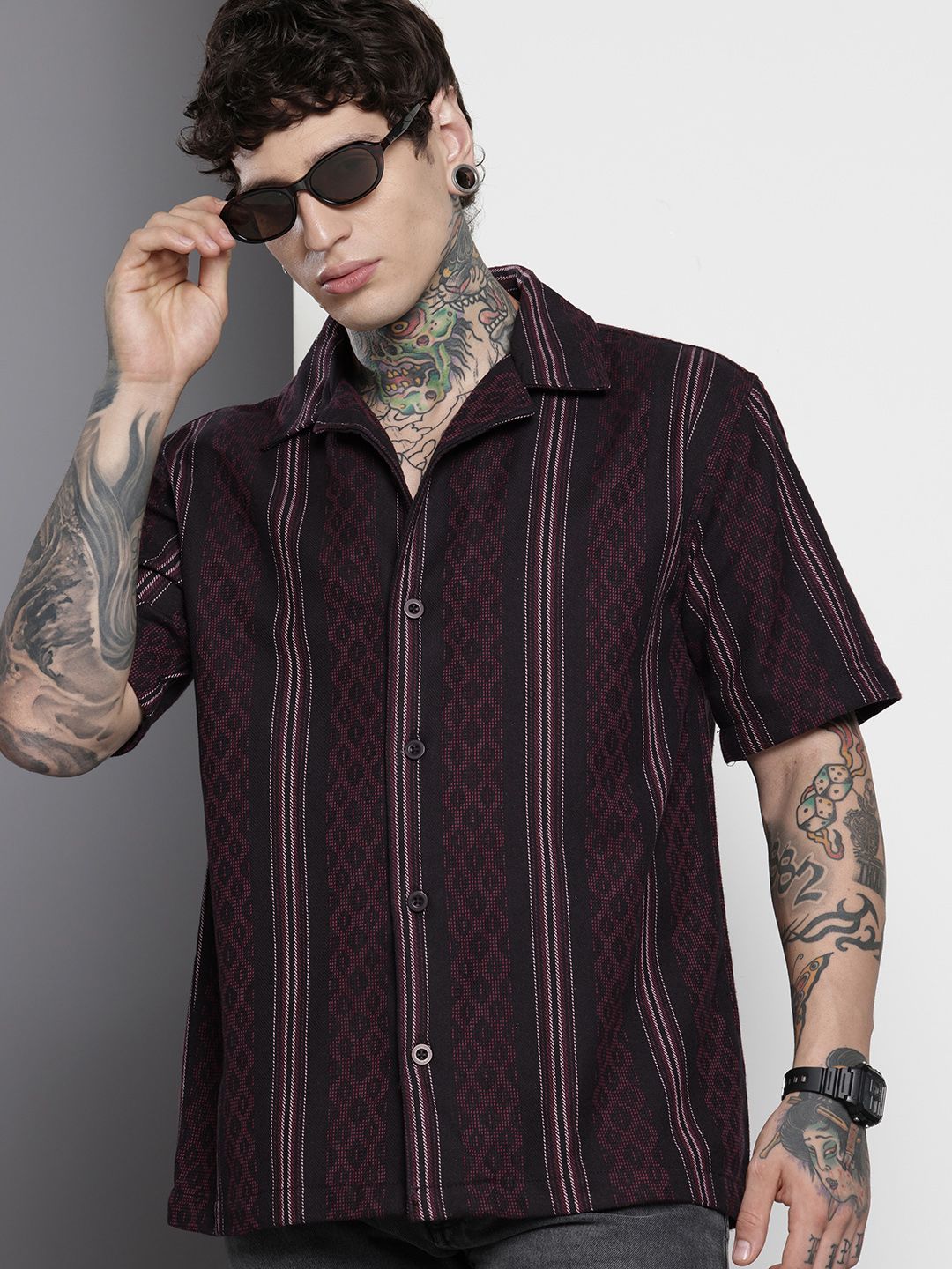 Men's Black Relaxed Fit Striped Resort Wear Shirt