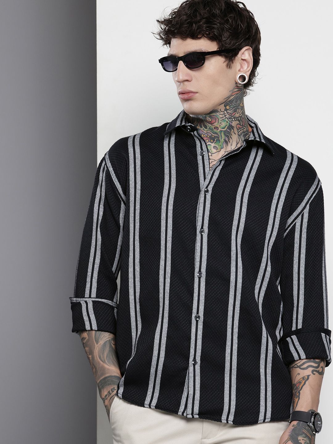 Men's Black Relaxed Fit Striped Resort Wear Shirt
